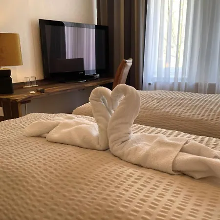 Antoni Hotel *